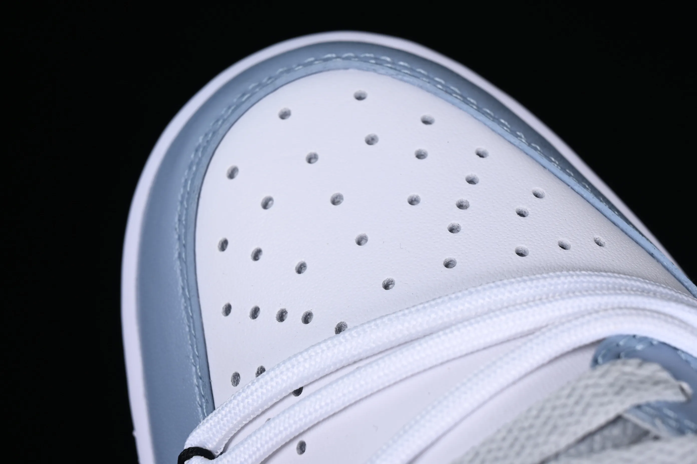 All categories Nk SB Dunk series Nk SB Dunk Low low-top sneakers Nk SB Dunk Low Strap milk blue SB low-top sports and leisure sneakers FD9911-101